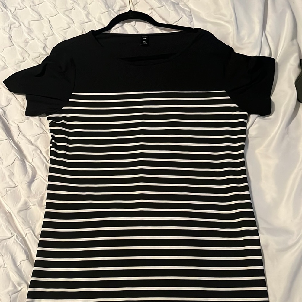 Stripped black and white dress